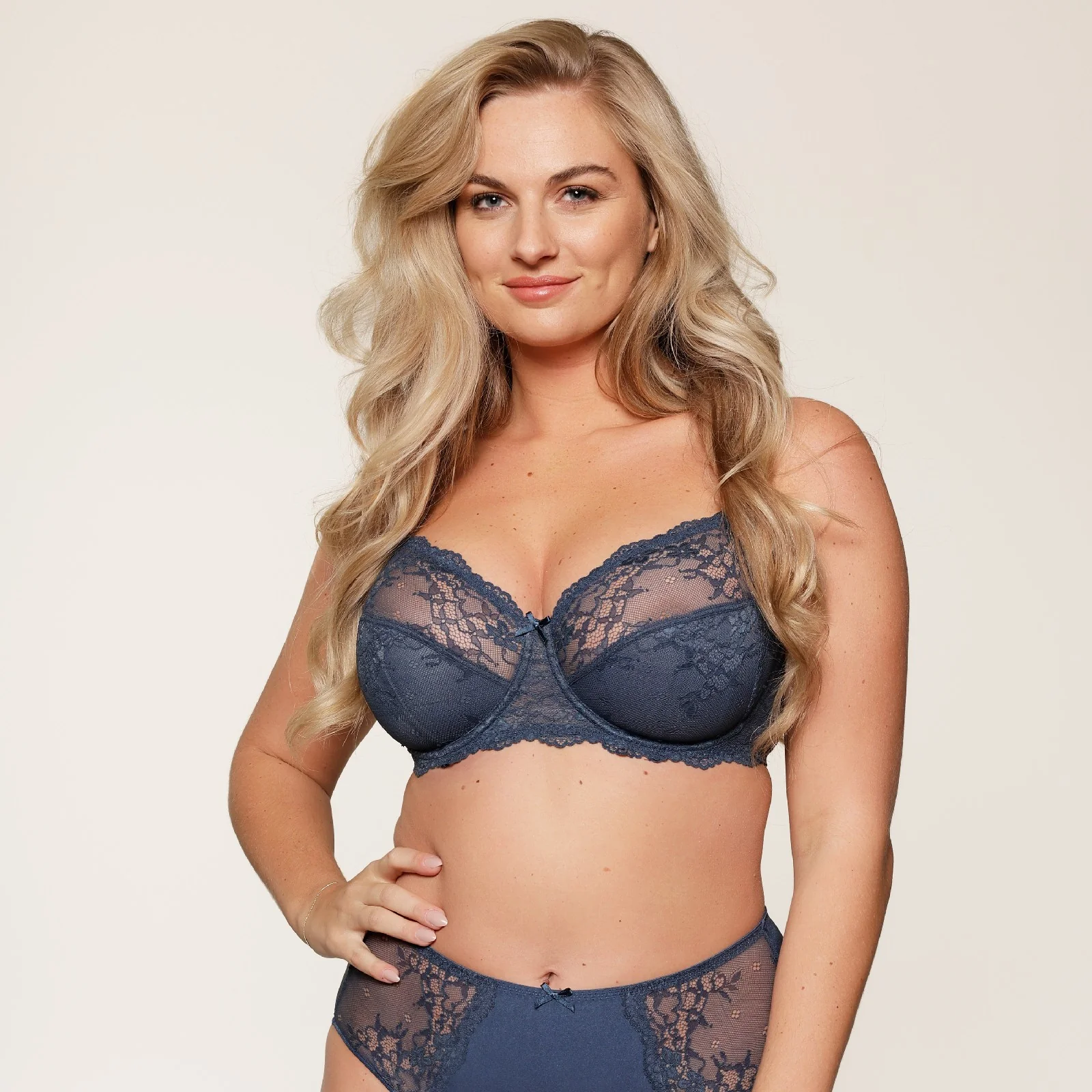 Daily Full Coverage Lace Bra - Image 24