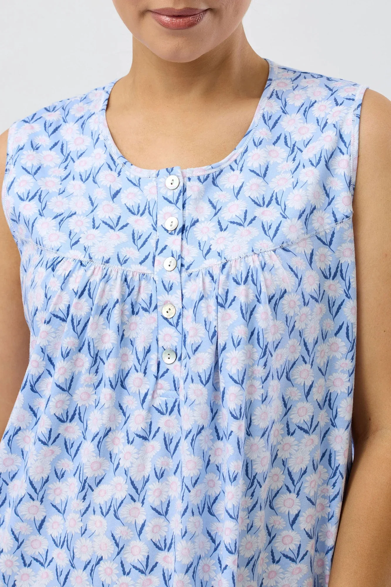 Daisies Sleeveless Nightie - Image 6