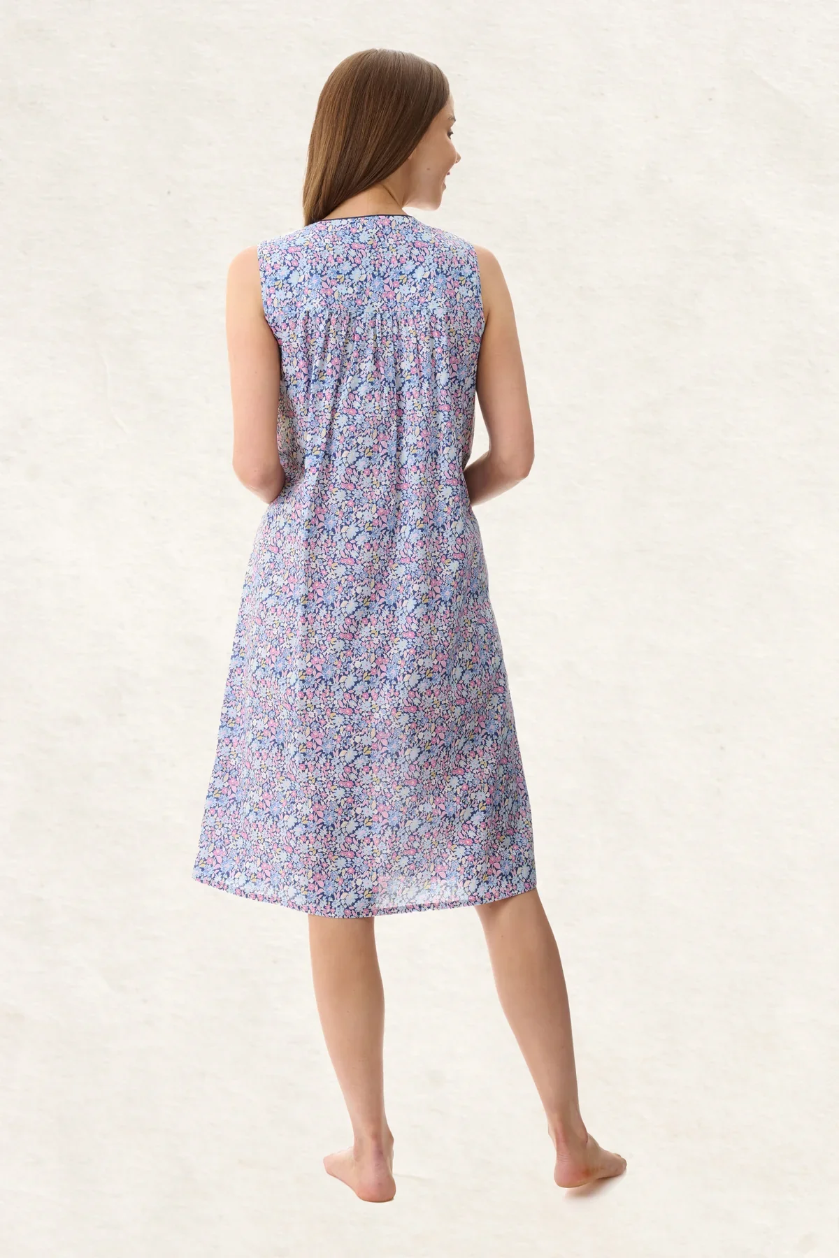 Daisy Sleeveless Short Nightie - Image 2