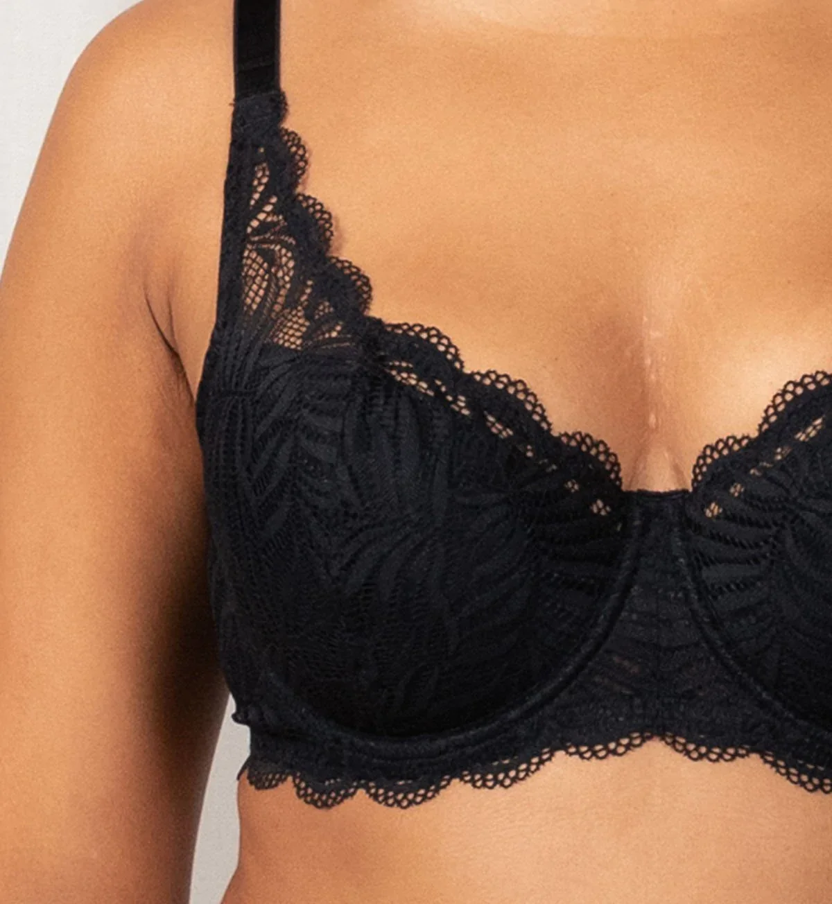 Essential Lace Moulded Balconette - Image 4