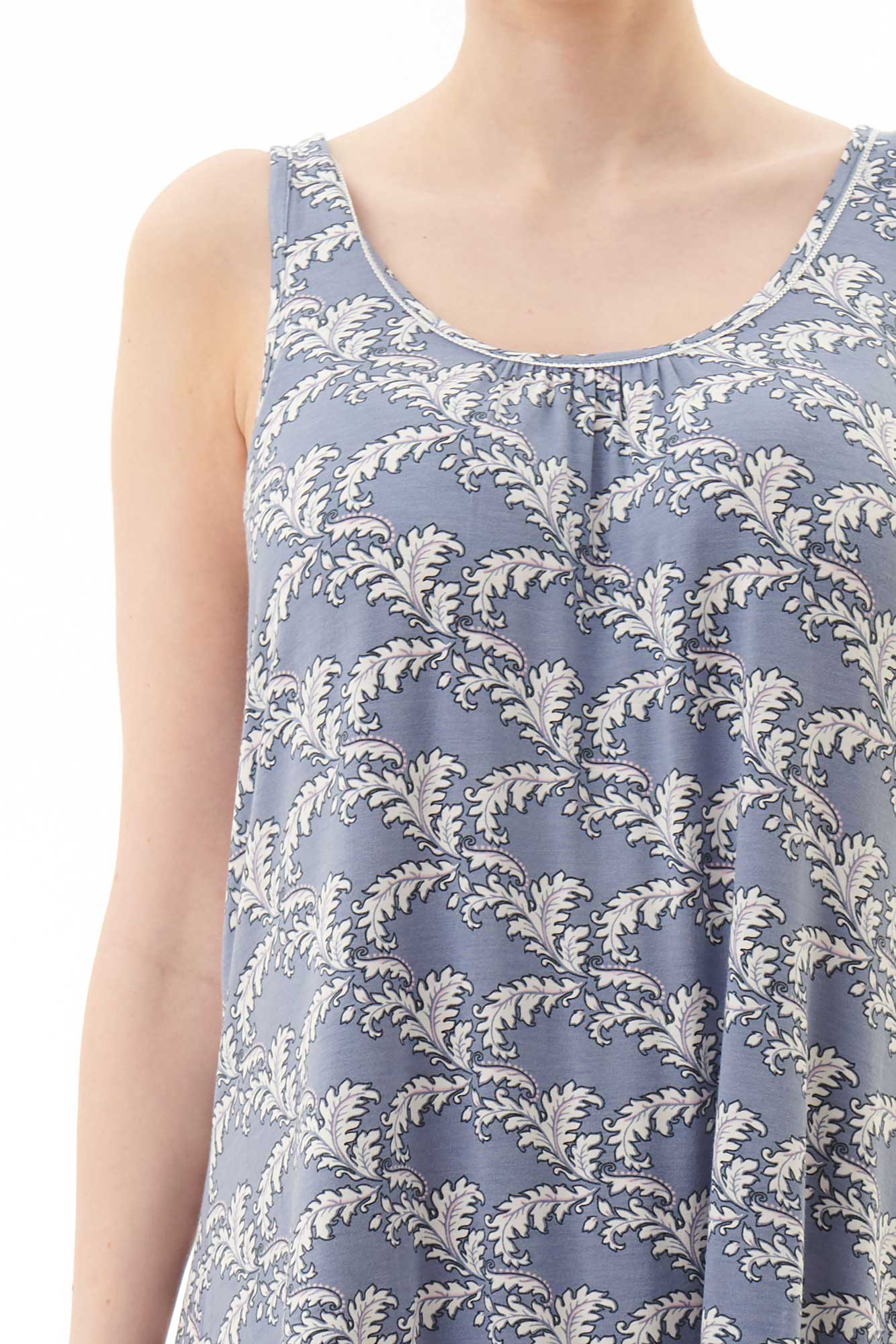 Feathers Short Sleeveless Nightie - Image 3