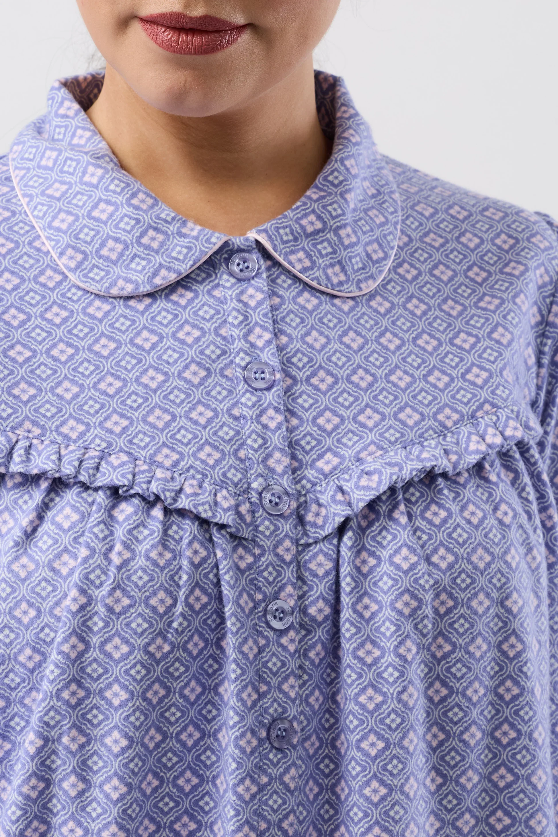 Fleur De Lys Collar Nightie - Image 8