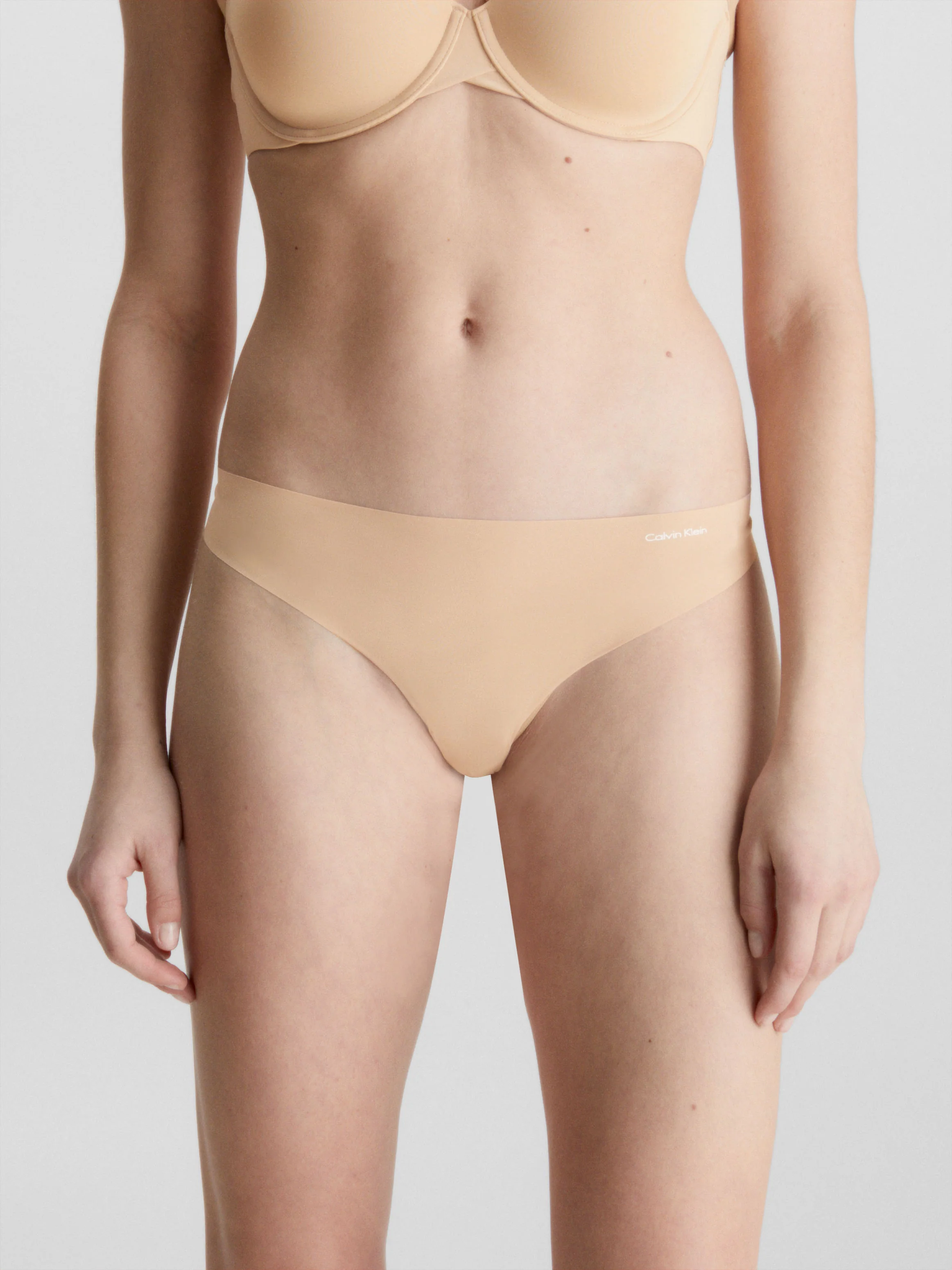 Invisibles Thong - Image 9
