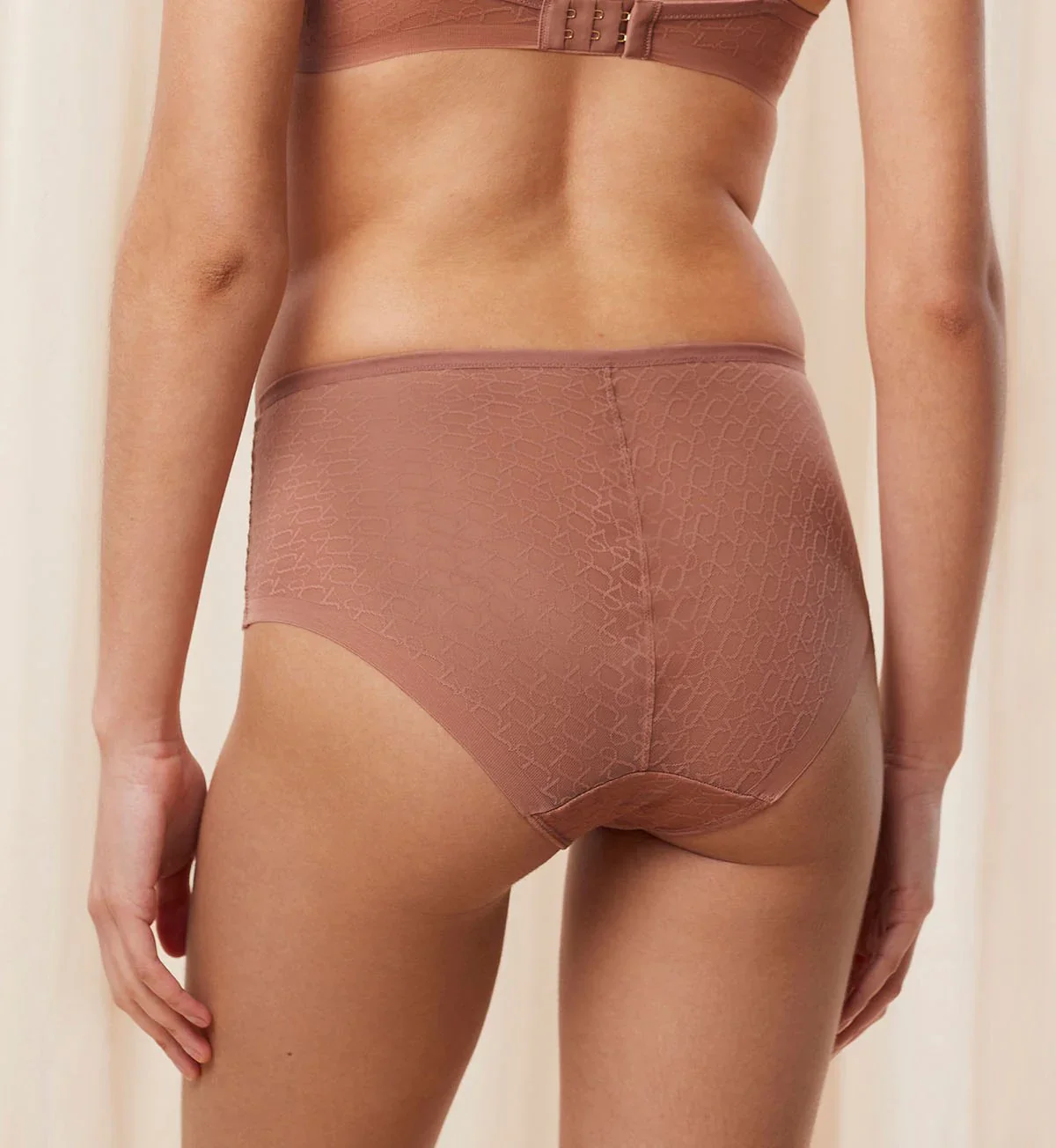 Signature Sheer Maxi - Image 6