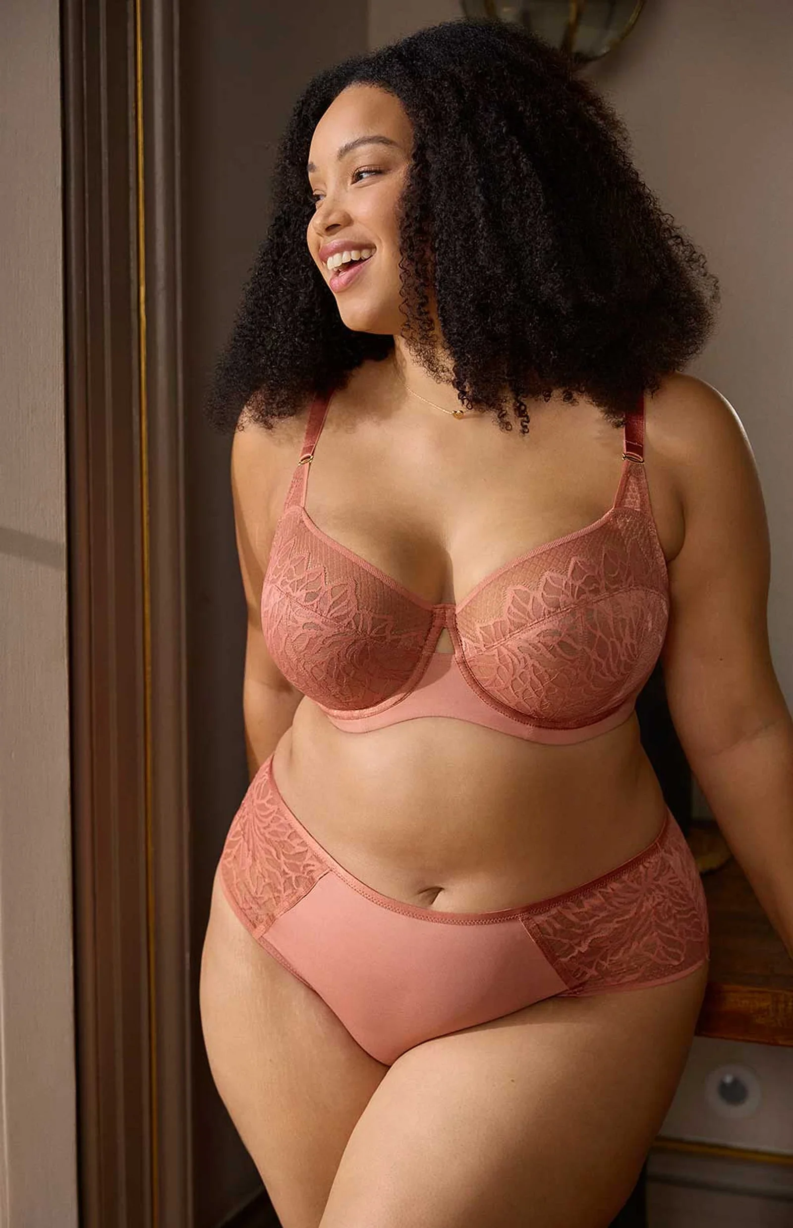 Sophia Full Cup Bra - Image 7