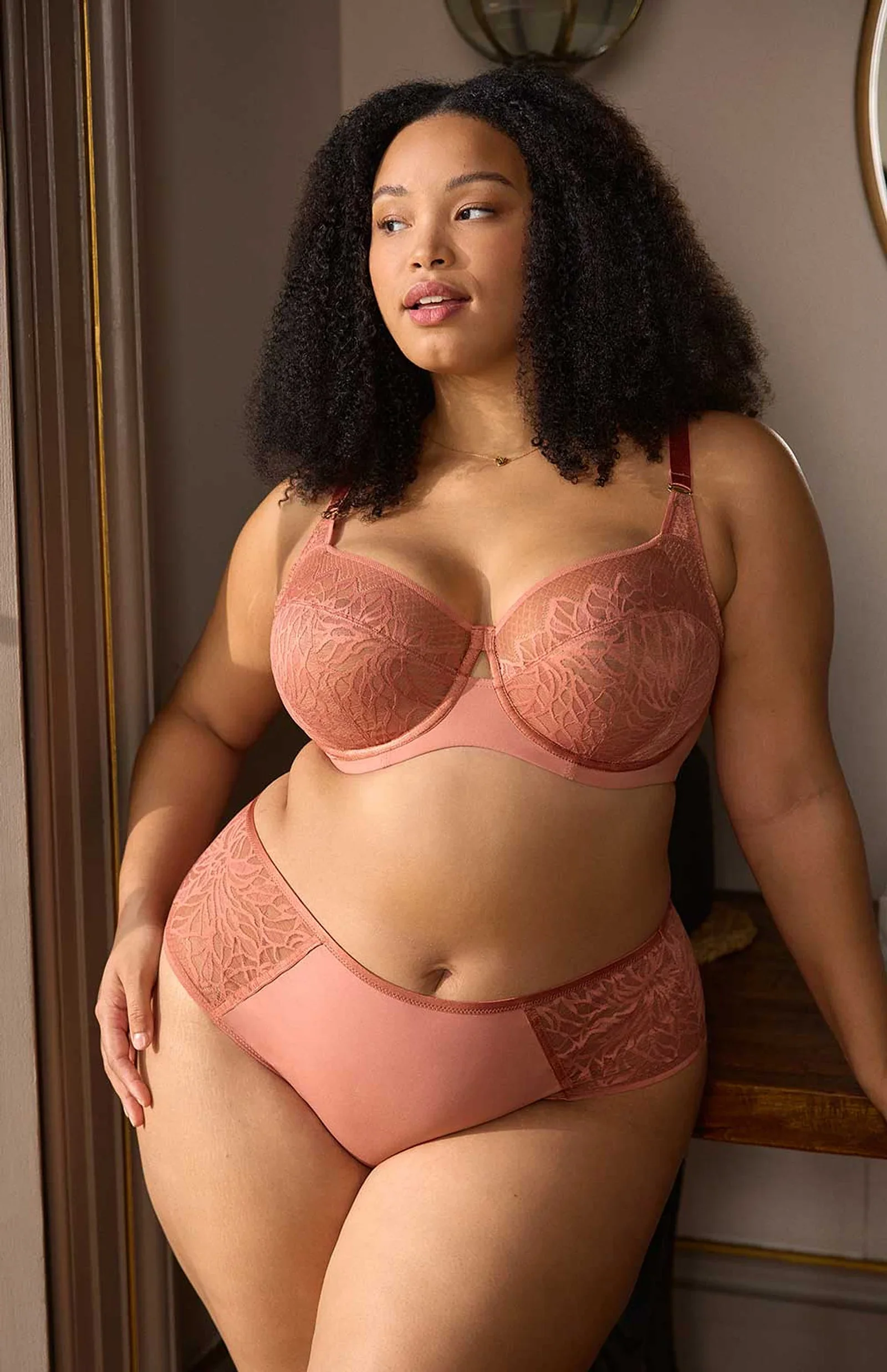 Sophia Full Cup Bra - Image 8